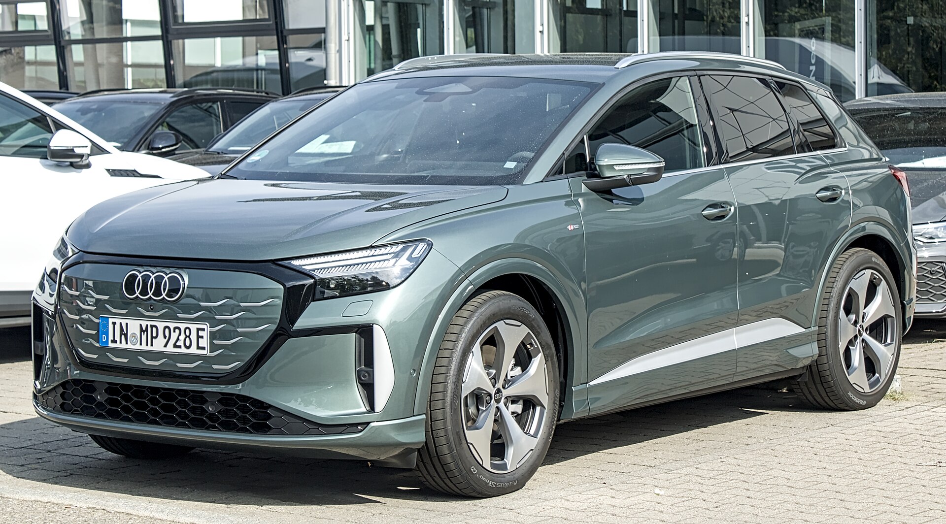 2025 Audi Q4 e-tron, photo 1