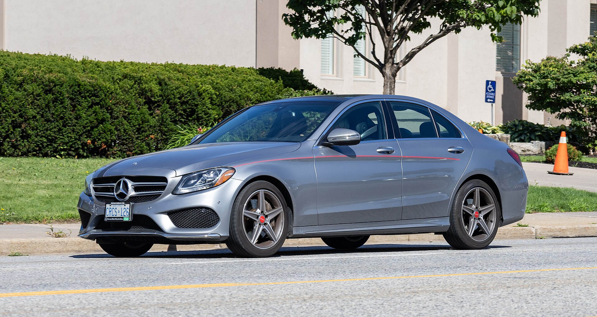 2022 Mercedes-Benz C 300, photo 1
